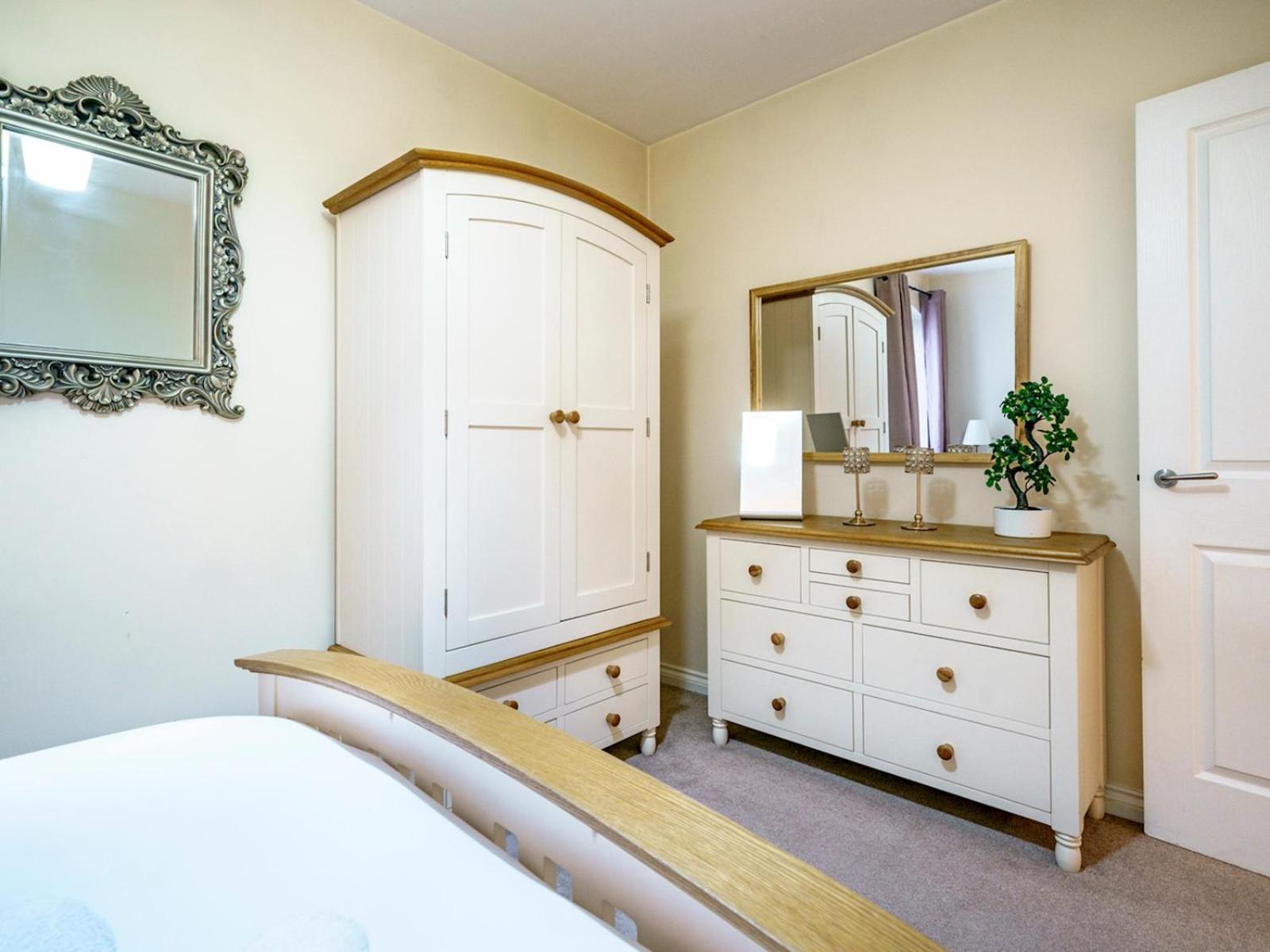 Cathedral Quarter Centre Walk Everywhere Pass The Keys Apartment *